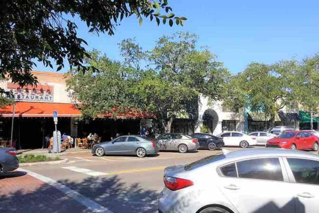 Stylish Bungalow Near Dining, Parks & Entertainment 傑克遜維爾 外观 照片