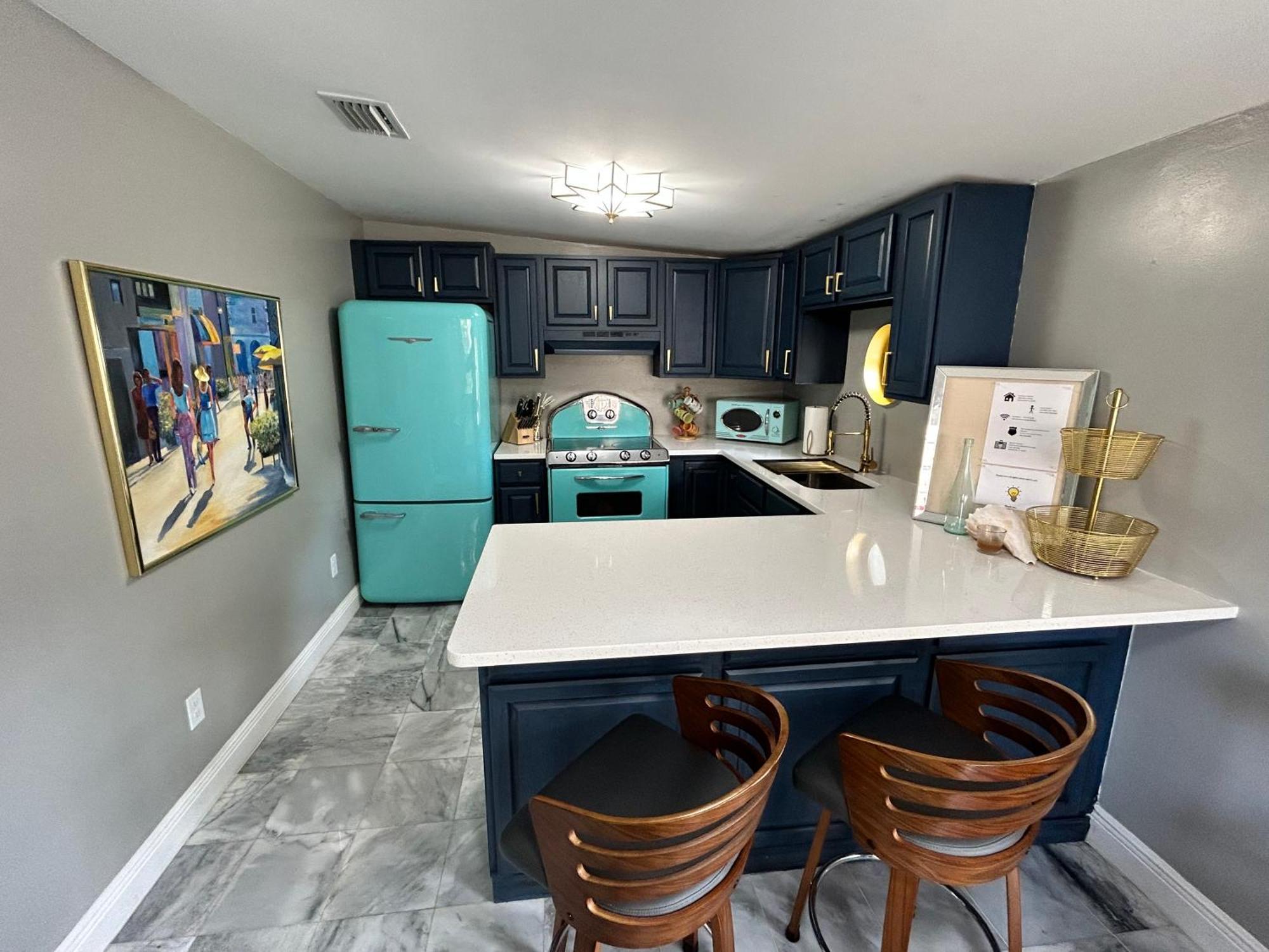 Stylish Bungalow Near Dining, Parks & Entertainment 傑克遜維爾 外观 照片